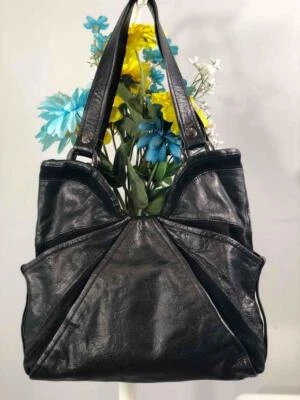 Bolso hobo de hombro Chevron de cuero y gamuza negro KOOBA Foto 1 de 4
