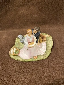 Gebrauchte Vintage nostalgische Bone China Norman Rockwell Blumen in zarter Blüte - Bild 1 von 6