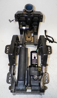 1996 Force 50hp Outboard Complete Power Trim Tilt Unit & Swivel Bracket - Image 1 of 4