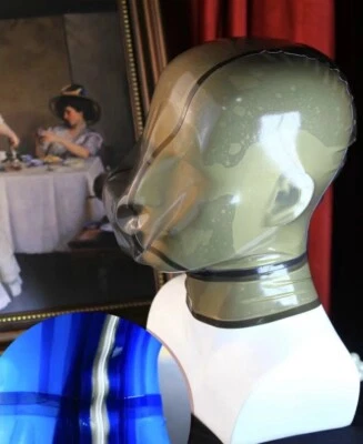 乳胶罩橡胶面膜带呼吸控制孔和背面拉链窒息俱乐部磨损 — 第 1/4 张图片