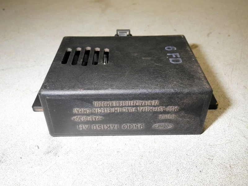 CENTRALINA Ford Scorpio II (GNR) Combi 2.3i 16V (Y5A(SEFI)) 95GG14K150AB - Immagine 1 di 1