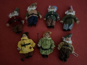 Set of 7 Homeart Disney's Seven Dwarfs Figurines Dolls w Accessory Collect Gift - Picture 1 of 12