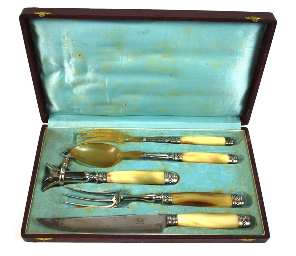 JUEGO DE SERVIR CARNE Y ENSALADA. PLATA Y METAL. ESPAÑA. SIGLO XIX Foto 1 de 1