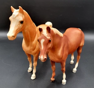 Pair Of Breyer Horses, Brown & White - Picture 1 of 12