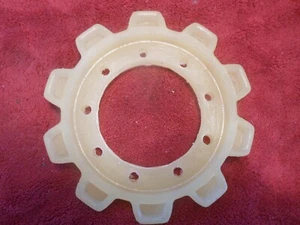 10 tooth RUPP DRIVE CLOG SPROCKET 1973 NITRO AMERICAN VINTAGE SNOWMOBILE  - Picture 1 of 2