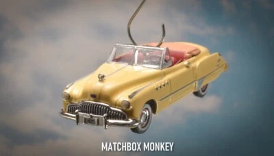 1949 Buick Roadmaster Rain Man Christmas Ornament Classic Luxury Car Adorno - Image 1 of 4