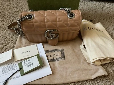 Autêntica MINI BOLSA GUCCI MARMONT MATELASSÉ AUTÊNTICA GG com recibo - Imagem 1 de 4