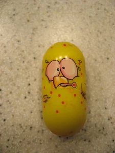 Mighty Beanz 2010 #28 Chicken Pox Bean - Common - Picture 1 of 2