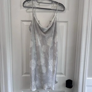 Nordstrom Floral 100% Silk Slip Dress Grey White Size M - Picture 1 of 9