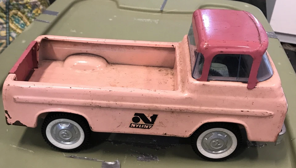 NYLINT 粉色福特 ECONOLINE 皮卡车 ( T 4 ) — 第 1/4 张图片