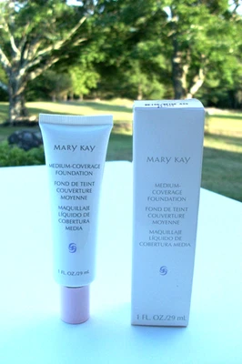"Mary Kay 1 Oz. Pink Top Beige Medium Foundation / 35700-400"  New In Box - Image 1 of 3