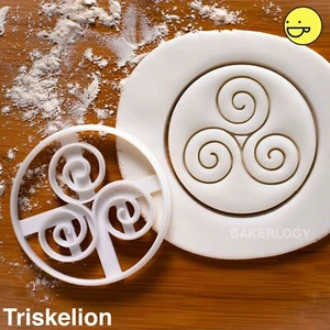 Triskelion cookie cutter | Celts viking triskele trinity norse nordic runes cake - Picture 1 of 7
