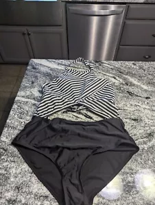 No Boundaries Women’s One Piece Black And White Bathing Suit Size Medium - Picture 1 of 4