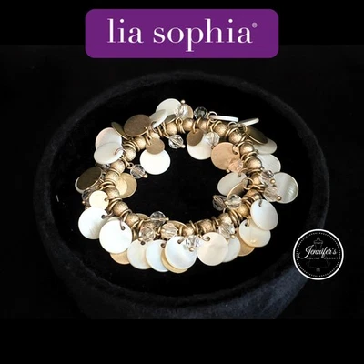 Pulsera elástica Lia Sophia "Bon Bon" tono dorado mate con madreperla Foto 1 de 4
