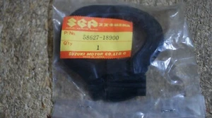 SUZUKI LT185 LT125 FRONT FENDER COWLING TOP CYLINDER   RUBBER SEAL 58627-18900 - Picture 1 of 3