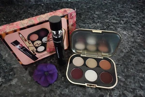 MAC in hindsight eye kit new in box full size - Picture 1 of 4