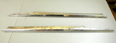 1956/1957 Lincoln Continental Mark II Front Door Outer Belt Moldings - Imagem 1 de 4