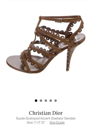 Sandalias Christian “Dior” Charm Logo Gamuza Gladiador Marrón Talla 7 Corre Pequeña Foto 1 de 4