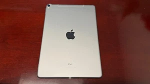 Apple iPad Pro (10.5-inch) - 256GB - Space Gray (Cell) - Screen Halo - Afbeelding 1 van 9