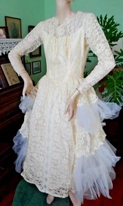 VTG 40s 50s Lace Wedding dress Tulle Crinoline layer Prom white Ivory buttons S - Picture 1 of 12
