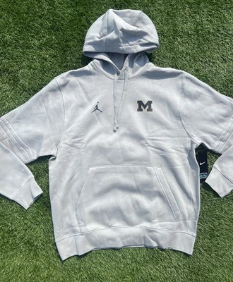 Talla 3XL Jordan Brand | Michigan Wolverines Hombre’s Gris Club Pullover Sudadera con Capucha Foto 1 de 4