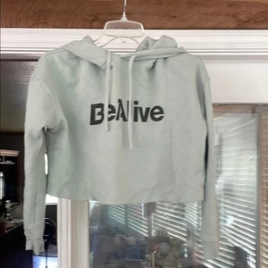 BeLive Cropped Hoodie in Hellgrün - Bild 1 von 11