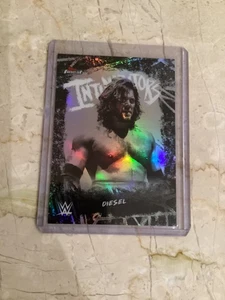 2025 Topps Finest WWE Diesel Intimidators Refractor - Bild 1 von 2