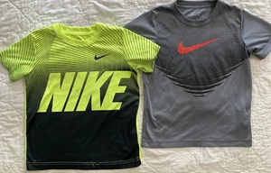 Lot of 2 - Youth Nike Short Sleeve Graphic T- Shirts, Large (7) 6-7 yrs. - Picture 1 of 4
