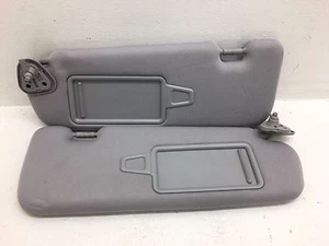 Juego de parasoles izquierda y derecha Hyundai Sonata 2011-2013 gris fabricante de equipos originales - Imagen 1 de 4