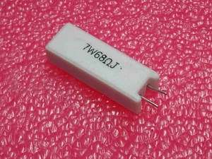 Lot x4: 68 ohms 7 watts 5% Cemented Power Resistance - Picture 1 of 1