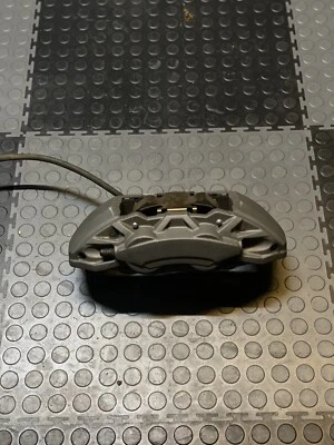 2018-2023 FORD MUSTANG GT 5.0 FRONT LEFT DRIVER BRAKE CALIPER OEM - Image 1 of 4