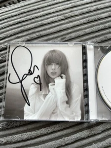 Taylor Swift The Tortured Poets Department TTPD CD & signed handsignierte Kunstkarte - Bild 1 von 2