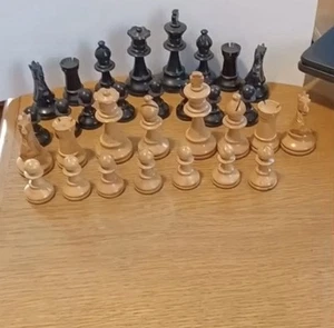Chess Set - Picture 1 of 5