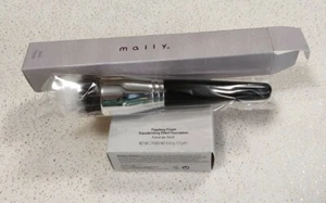 Mally Flawless Finish Transforming Effect Foundation MEDIUM .42 oz with Brush - Picture 1 of 6
