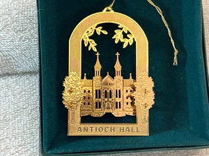 Christmas ornament Camerlane brass Antioch Hall Ohio PO9545 - Picture 1 of 4