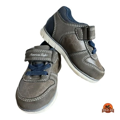 Tênis American Eagle infantil tamanho 5.5 gancho e laço marrom e azul renda inimigo - Imagem 1 de 4