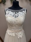 Wedding Dress Size 10 Tres Chic A-Line with Lace Bodice