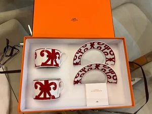 NEW HERMES BALCON DU GUADALQUIVIR PAIR OF TEACUPS & SAUCERS #P011016P BRAND NIB - Picture 1 of 3