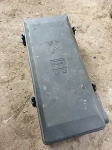 Landrover discovery td5 Fuse Box - Picture 1 of 3