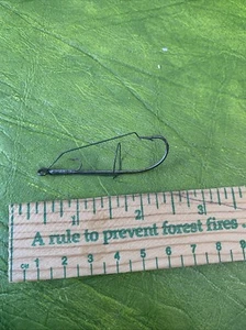 Early Vintage Fishing Lure Live Frog Minnow  Harness Hook Rig Weedless - Picture 1 of 3