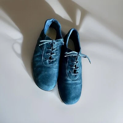 Munro Sport American Footwear Women's Black Suede LaceUp sneakers. Size 11M. - Image 1 of 4