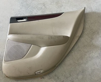 2002-2004 LEXUS ES300 ES330 LADO DIREITO DO PASSAGEIRO PAINEL INTERNO DA PORTA TRASEIRA CINZA - Imagem 1 de 4