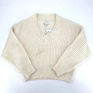 TopShop Women's White Chucky Knit Cropped V-Neck Sweater Size 4-6 NWT (FLAW) - Picture 1 of 8