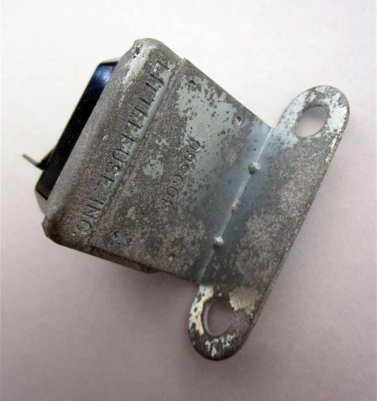 Oldsmobile Cutlass Delta 88 98 Toronado 1969-73 relé de aire acondicionado de bajo rango 409560  Foto 1 de 2