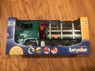 Camión de madera Bruder Toys granito hombre con grúa de carga y 3 troncos de árbol 02769 Foto 1 de 4