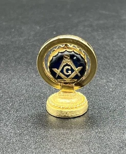 Vintage Masonic Magnetic Car Dashboard Spinner - Picture 1 of 7