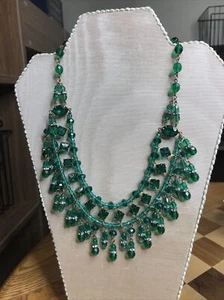 Vintage Green Glass Bib Necklace - Picture 1 of 10