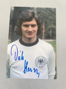 DIETER HERZOG (†2025) Weltmeister 1974 DFB signed Foto 10x15 Autogramm autograph - Picture 1 of 1