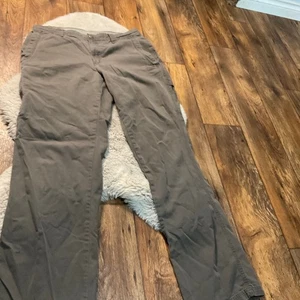 Columbia Pants Size 34 Omni-Shield Cotton Mens 34" Inseam Green Side Pockets - Picture 1 of 11