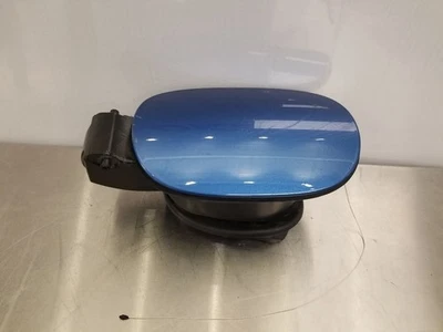 Porsche Macan S 18 2018 puerta de llenado de combustible azul  Foto 1 de 4